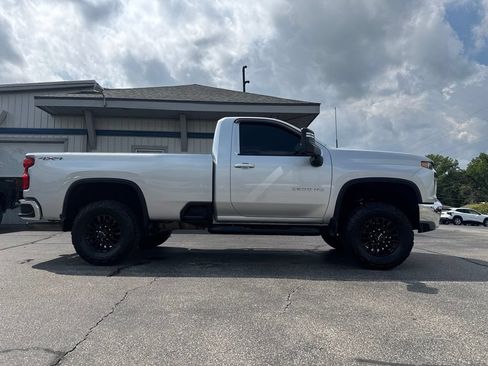 Used 2022 Chevrolet Silverado 2500 LT w/ Convenience Package AWD/4WD image 8