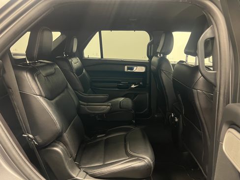 Used 2021 Ford Explorer ST w/ Equipment Group 401A image 16