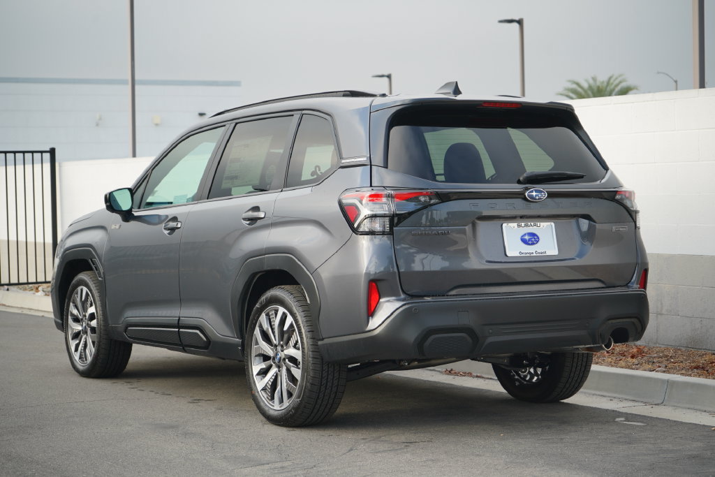 New 2026 Subaru Forester Touring AWD/4WD image 5