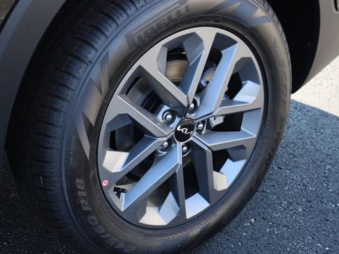 New 2025 Kia Telluride LX FWD image 37