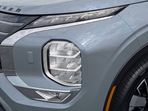 New 2026 Mitsubishi Outlander SEL AWD/4WD image 10