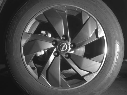 Used 2025 Nissan Rogue SV image 12