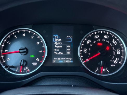 Used 2022 Toyota RAV4 LE image 26