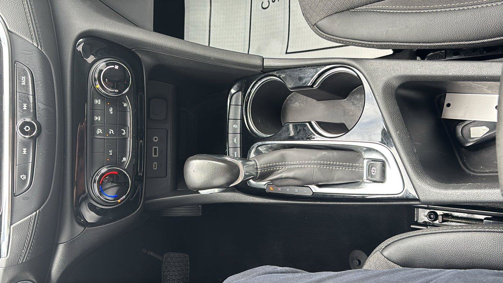 Certified 2023 Buick Encore GX Preferred w/ Cold Weather Comfort Package AWD/4WD image 35