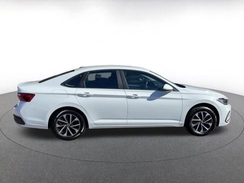 Used 2025 Volkswagen Jetta S image 16