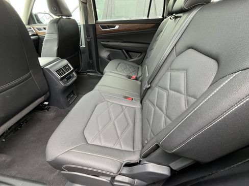 Used 2026 Volkswagen Atlas SE FWD image 28