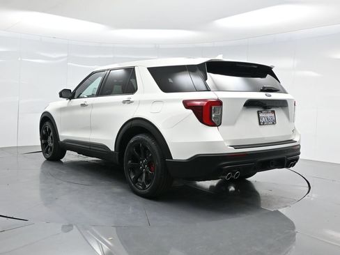 Used 2022 Ford Explorer ST w/ ST Street Pack image 6