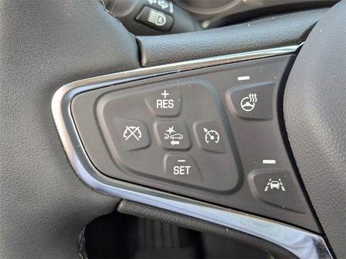 Used 2024 Chevrolet Equinox LT image 23