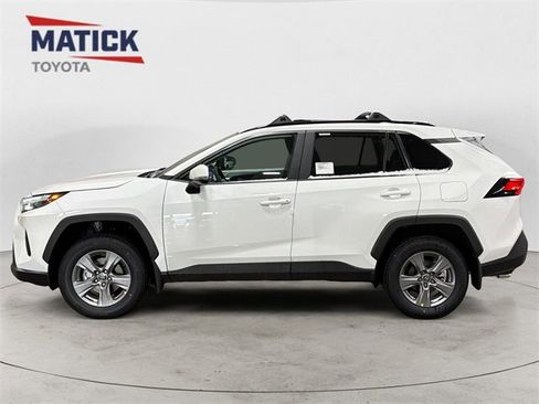 New 2025 Toyota RAV4 XLE image 4