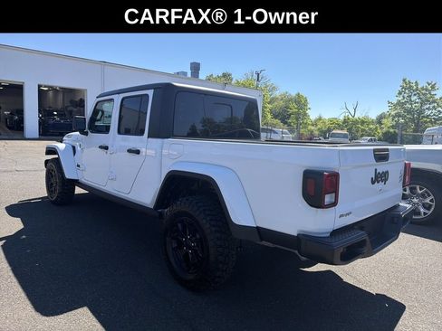 Used 2022 Jeep Gladiator Sport AWD/4WD image 2
