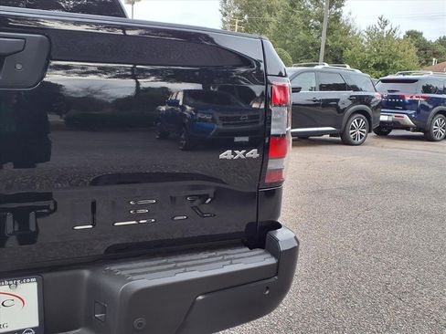 New 2026 Nissan Frontier S image 8