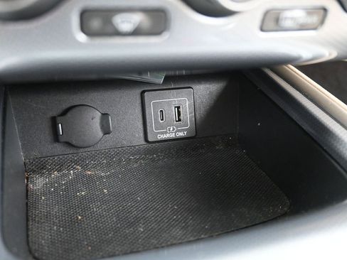 Used 2020 Nissan Pathfinder SL w/ Cargo Package image 29