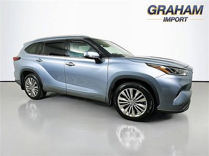 Used 2022 Toyota Highlander Platinum