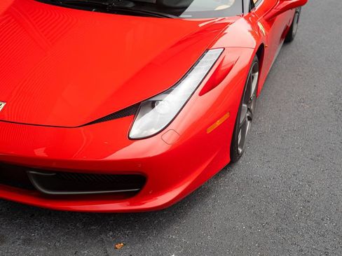 Used 2015 Ferrari 458 Spider RWD image 38