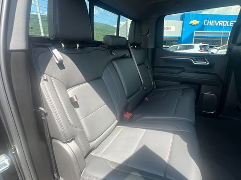 Used 2024 GMC Sierra 1500 Denali w/ Technology Package AWD/4WD image 11