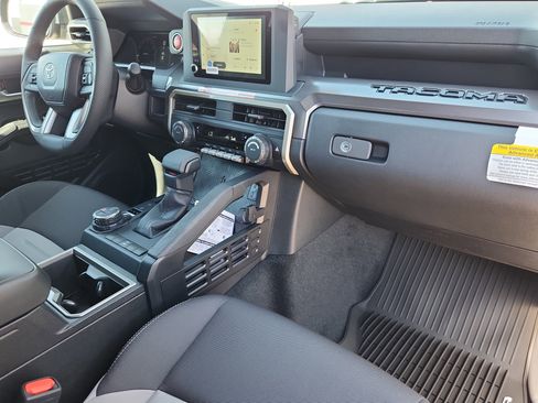 New 2026 Toyota Tacoma TRD Off-Road AWD/4WD image 13