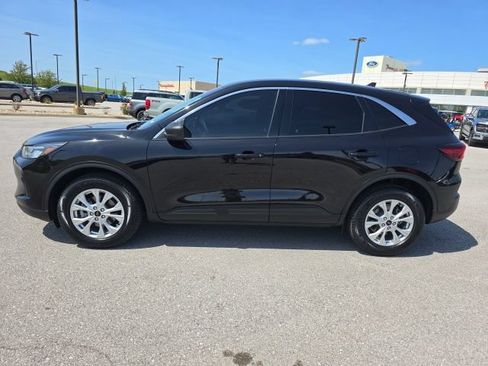 Certified 2023 Ford Escape Active AWD/4WD image 2