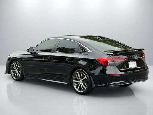 Used 2022 Honda Civic Touring image 6