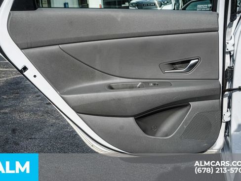 Used 2024 Hyundai Elantra SEL FWD image 48