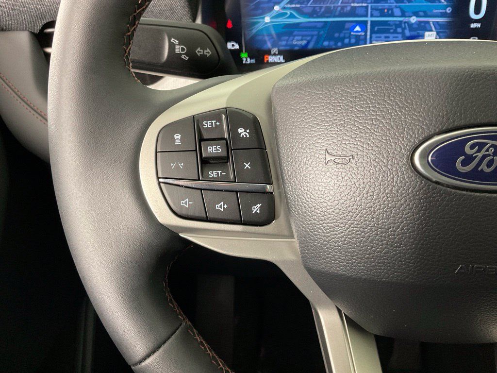 New 2026 Ford Explorer Active RWD image 24
