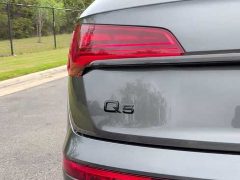 Used 2022 Audi Q5 2.0T Premium Plus image 12