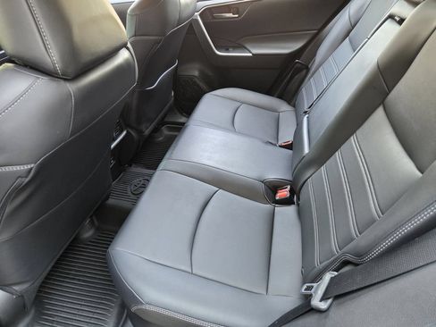 Certified 2022 Toyota RAV4 XLE Premium AWD/4WD image 23
