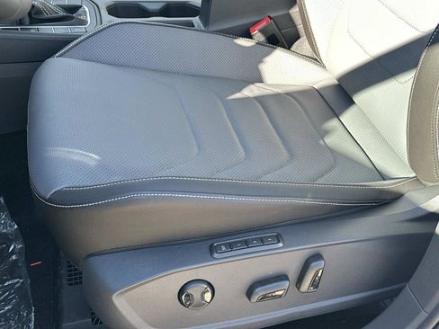 New 2026 Volkswagen Jetta SEL image 18