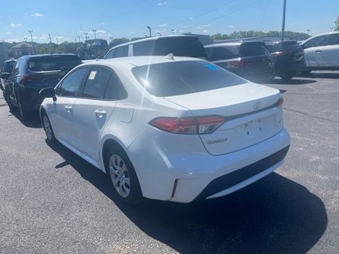 Used 2020 Toyota Corolla LE FWD image 5
