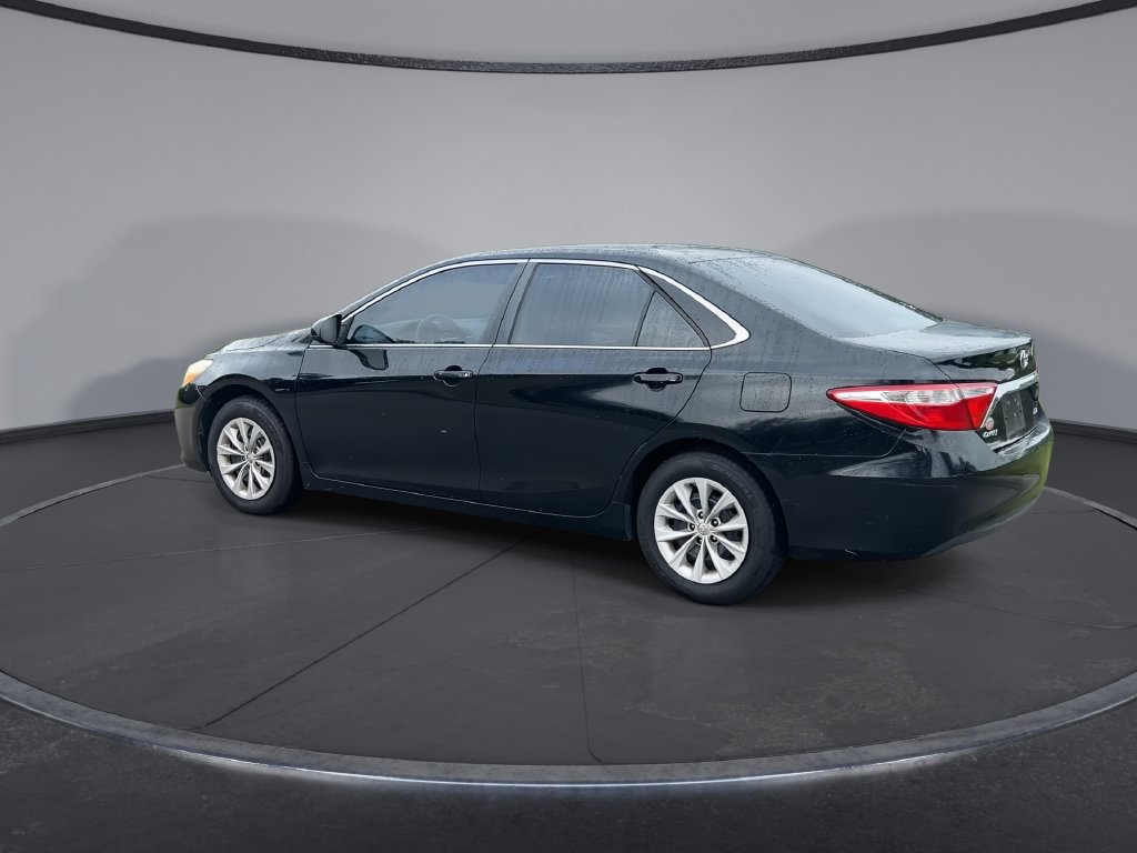 Used 2016 Toyota Camry LE FWD image 6