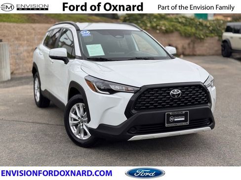 Used 2024 Toyota Corolla Cross LE AWD/4WD image 1