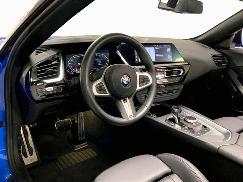 Used 2020 BMW Z4 M40i w/ Premium Package RWD image 17