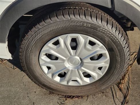 New 2025 Ford Transit 350 XLT image 9