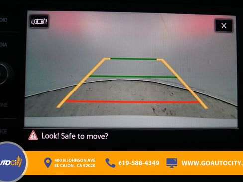 Used 2023 Volkswagen Tiguan SE image 11