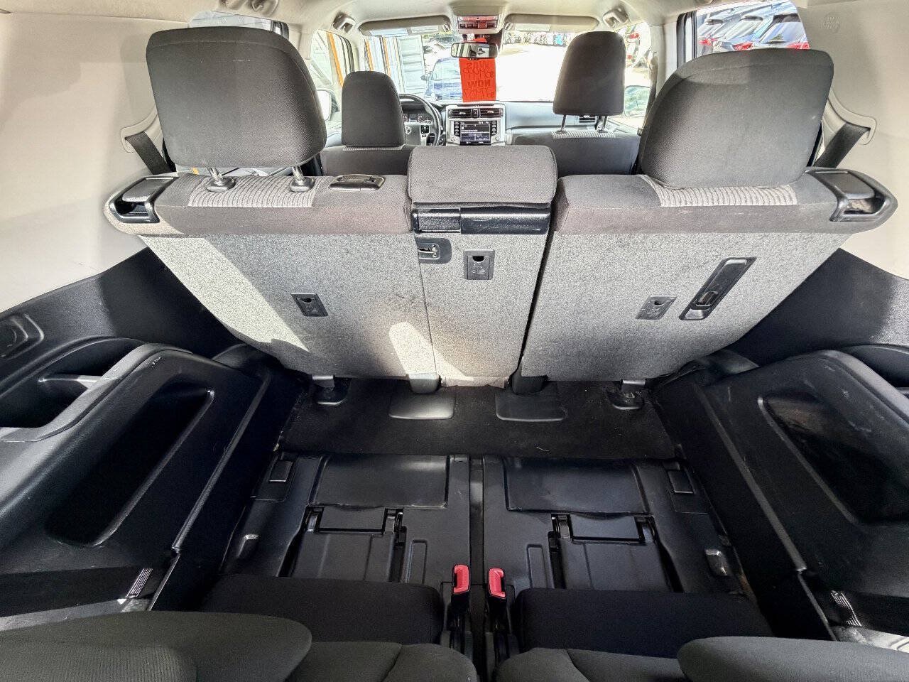 Used 2021 Toyota 4Runner SR5 AWD/4WD image 21