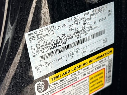 Certified 2025 Ford Expedition Active image 31