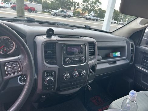 Used 2017 RAM 1500 Express w/ Express Value Package image 10