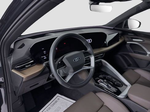 Used 2025 Audi Q5 Premium Plus AWD/4WD image 6