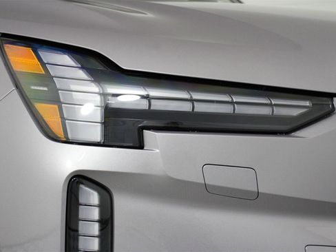 New 2026 Volvo EX90 Plus image 13