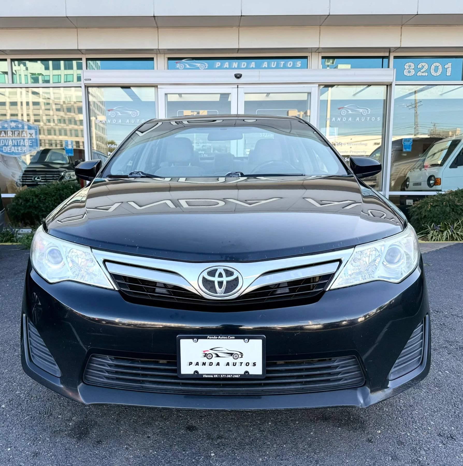 Used 2014 Toyota Camry LE FWD image 2