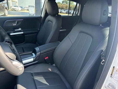 Used 2025 Mercedes-Benz GLA 250 image 8