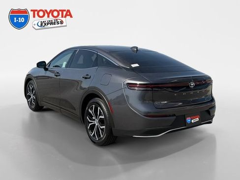 Certified 2024 Toyota Crown AWD/4WD image 3
