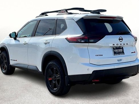 New 2026 Nissan Rogue SV w/ Rock Creek Premium Package AWD/4WD image 4