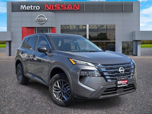 Used 2026 Nissan Rogue S FWD image 1
