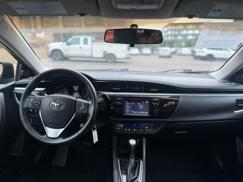 Used 2015 Toyota Corolla S image 14