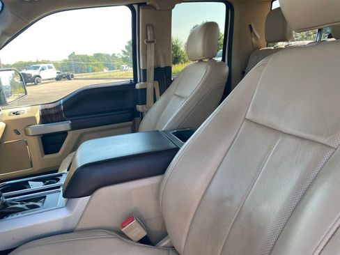 Used 2018 Ford F150 Lariat RWD image 14
