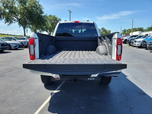 Used 2022 Ford F250 Lariat w/ Lariat Ultimate Package AWD/4WD image 9