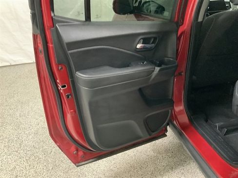 Used 2024 Honda Ridgeline Sport image 19