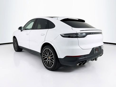 Certified 2020 Porsche Cayenne S AWD/4WD image 3