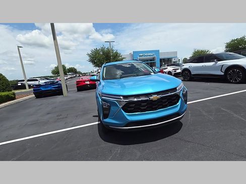 New 2026 Chevrolet Trax LT FWD image 23
