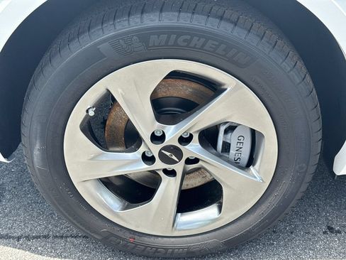 New 2026 Genesis GV70 2.5T Advanced AWD/4WD image 17